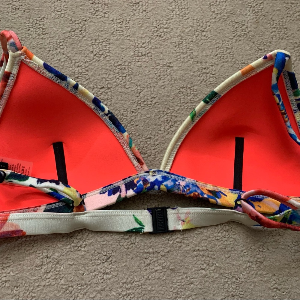 Triangl Summer Fling lemon floral bikini top Small - Picture 2 of 5